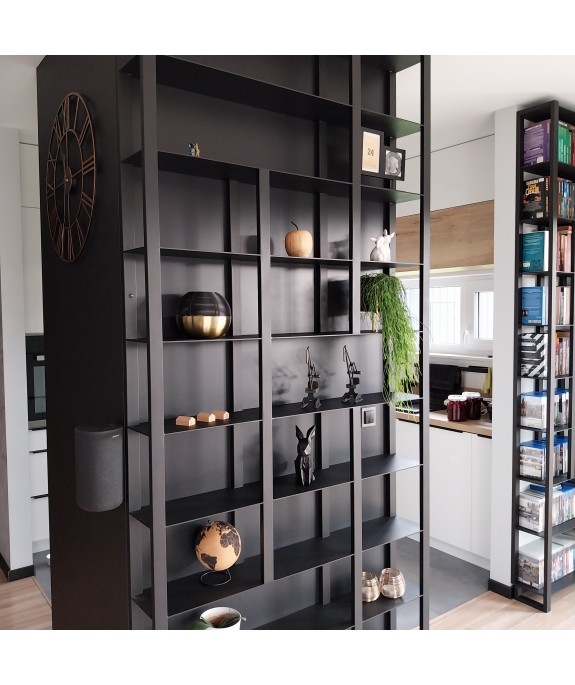 Regał stalowy LOFT z półkami z blachy